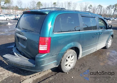 2009 Chrysler Town & Country Lx from USA, damaged, VIN 2A8HR44E49R596960
